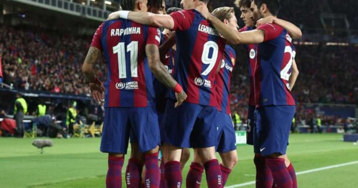 Barcelona enfrenta Real Sociedad em busca de vaga na Liga dos Campeões