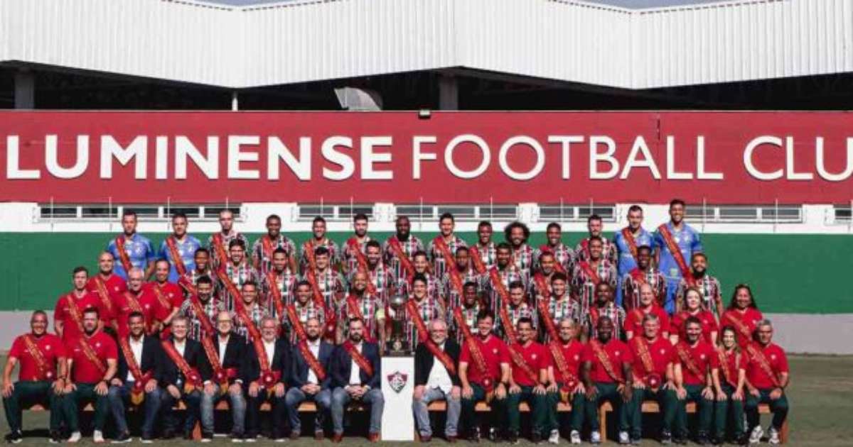 Fluminense eterniza conquista da Recopa Sul-Americana com foto oficial